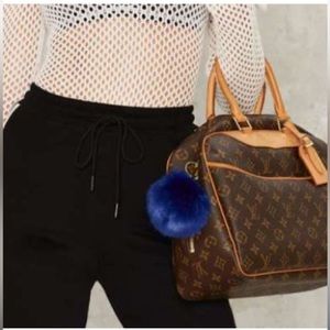 🎈Sale🎈NWT Nasty Gal Faux Fur Key Chain